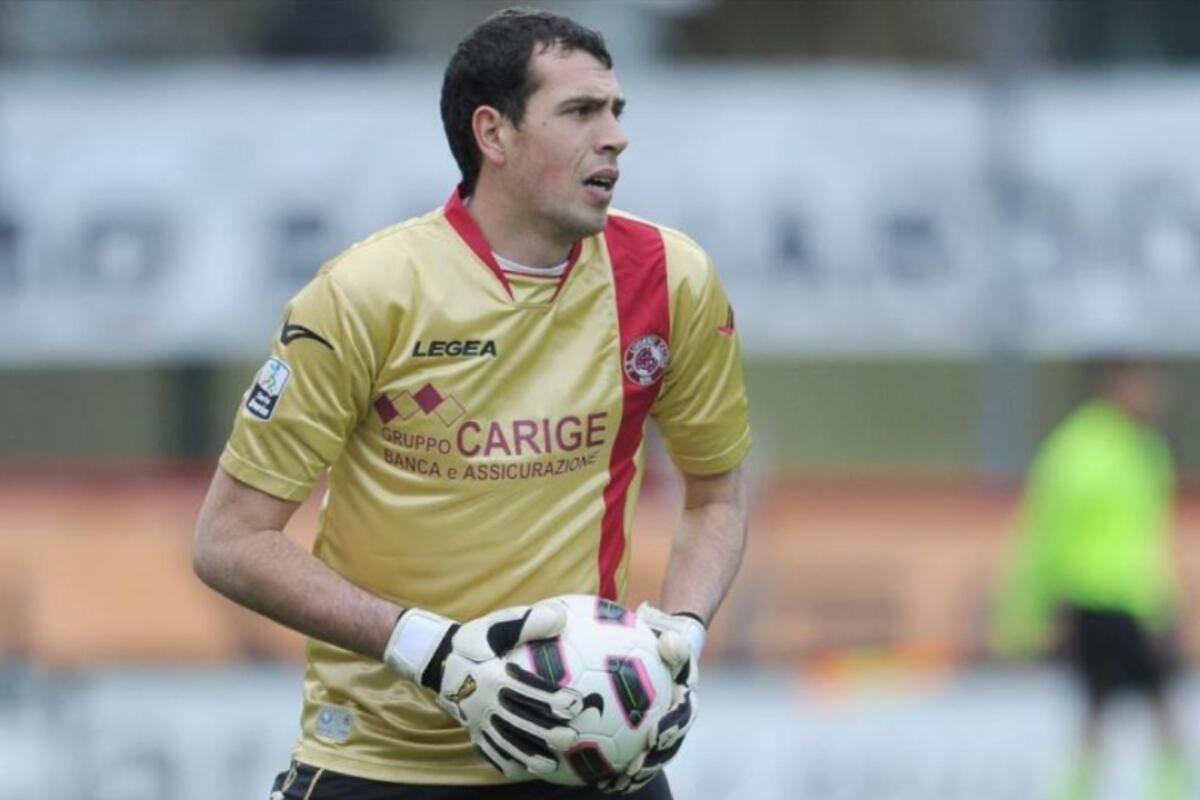 Serie B, il portiere del Livorno è stato trovato positivo all'antidoping... - 