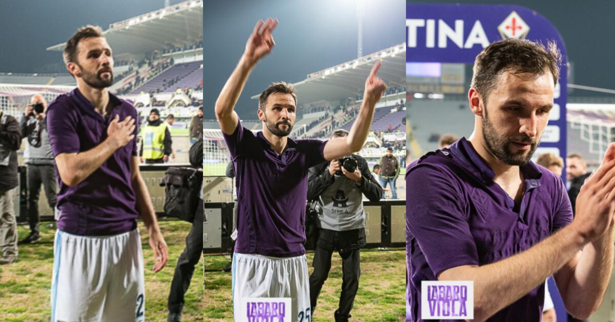FOTO, Badelj a fine partita va sotto la Fiesole, saluto ai tifosi viola e gesto per Astori - 