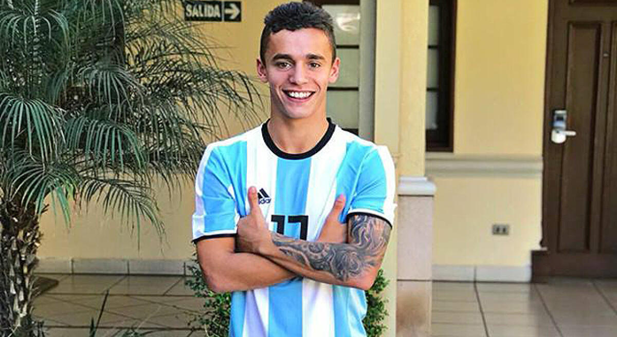 La Nazione, la Fiorentina vuole Agustin Urzi, esterno argentino classe 2000, costa 20 milioni di euro - 