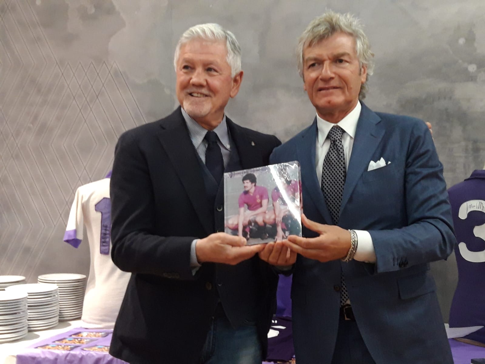 65esimo compleanno di Roggi e Antognoni. Tanti i presenti alla cena delle “Glorie Viola”. Le foto