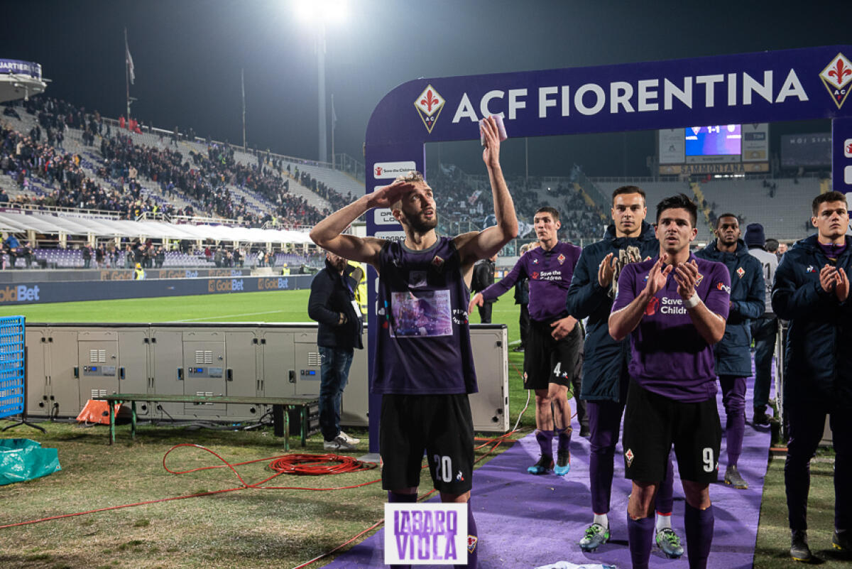 Pezzella: "Grazie a tutti coloro che ci hanno sopportato, so che non è stato un anno facile" - Firenze, stadio Franchi, 10.03.2019, Fiorentina-Lazio, foto Fiorenzo Sernacchioli. Copyright Labaroviola.com,