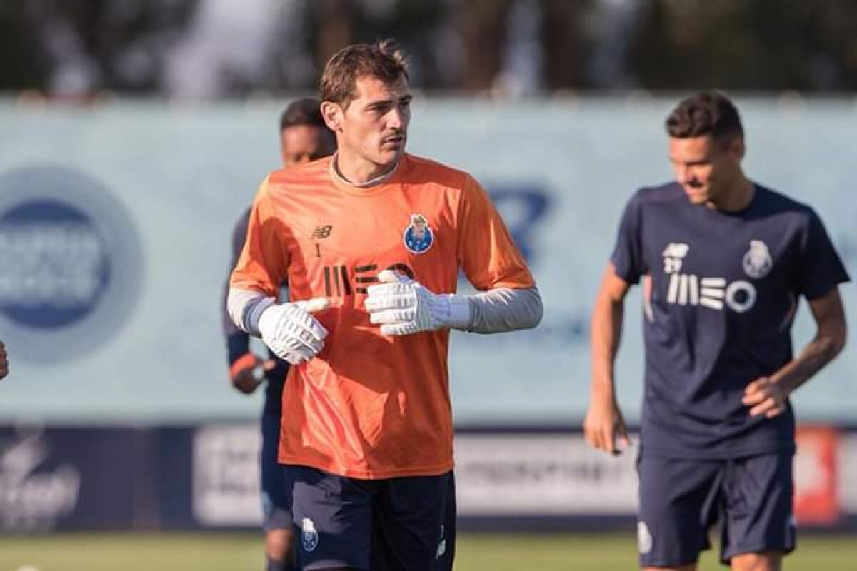 Iker Casillas colpito da infarto durante allenamento. È fuori pericolo. Il comunicato del club - 