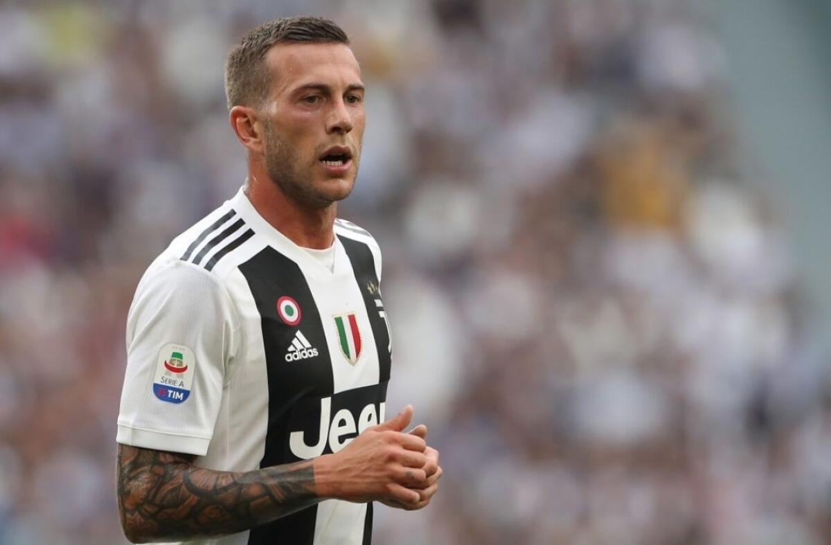 Furto a casa di Bernardeschi durante il derby della Mole. La fidanzata ha messo in fuga i ladri… - 