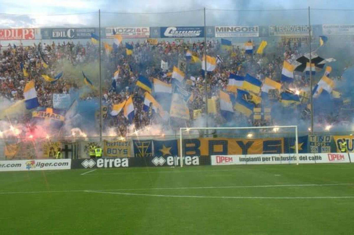 Biglietti, Stadio Tardini vicino al sold-out domenica. Solo 1000 i tagliandi disponibili.. - 