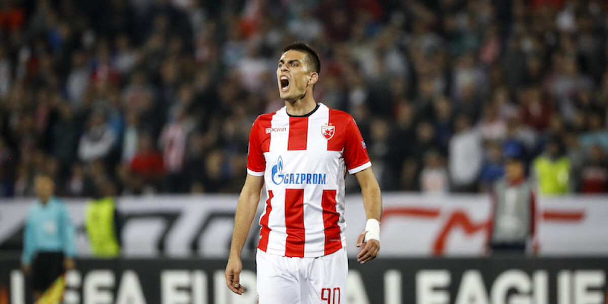 Terzic: "Ringrazio i miei compagni di squadra, la dirigenza e prima di tutto i tifosi per avermi permesso di partecipare al trentesimo scudetto" - BELGRADE, SERBIA - OCTOBER 19: Vujadin Savic of Crvena Zvezda reacts during the UEFA Europa League group H match between Crvena Zvezda and Arsenal FC at Rajko Mitic Stadium on October 19, 2017 in Belgrade, Serbia. (Photo by Srdjan Stevanovic/Getty Im