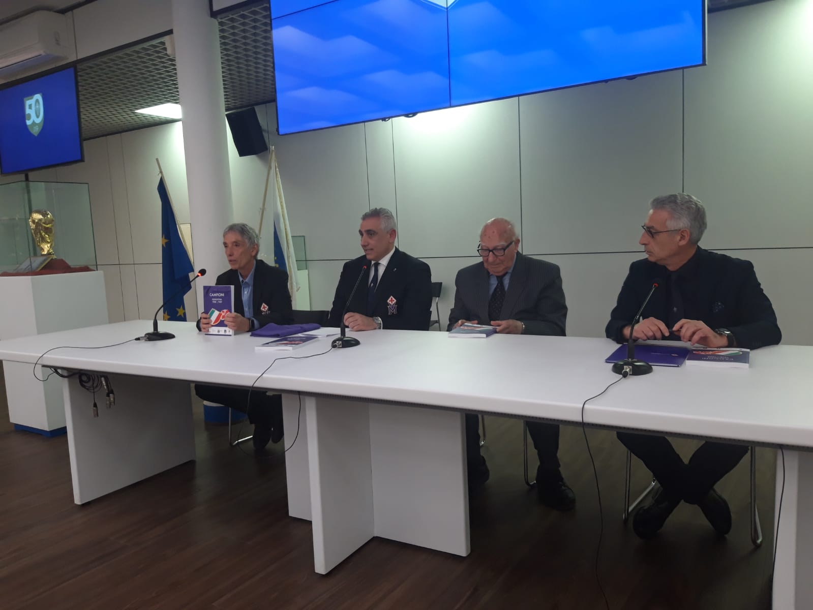 (FOTO): 50 anni dal secondo Scudetto Viola. La presentazione del libro celebrativo
