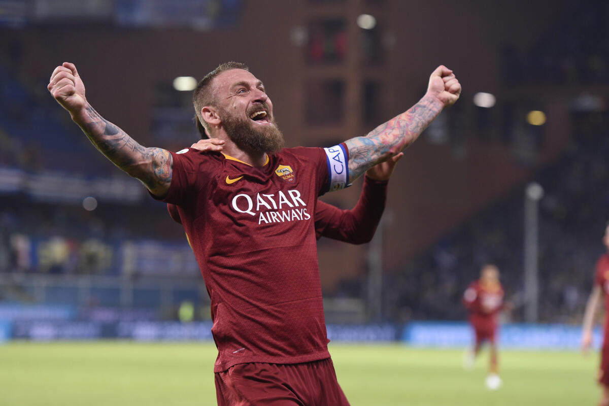 "L'offerta della Fiorentina ha convinto De Rossi. Il problema è solo affrontare la Roma da avversario" - d by AtomJPEG  1.5.0n
