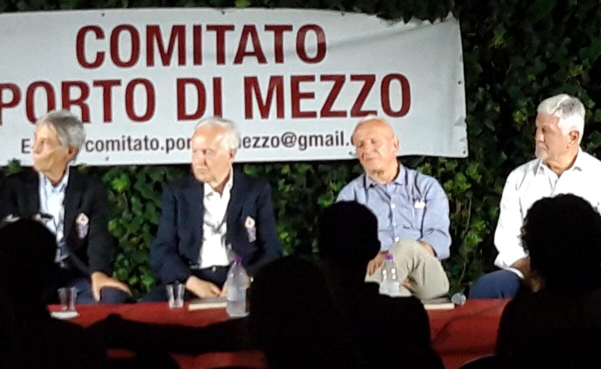 (FOTO): Museo Fiorentina riunito a Ponte di Mezzo per la memoria di Pandolfini. Ecco i presenti - 