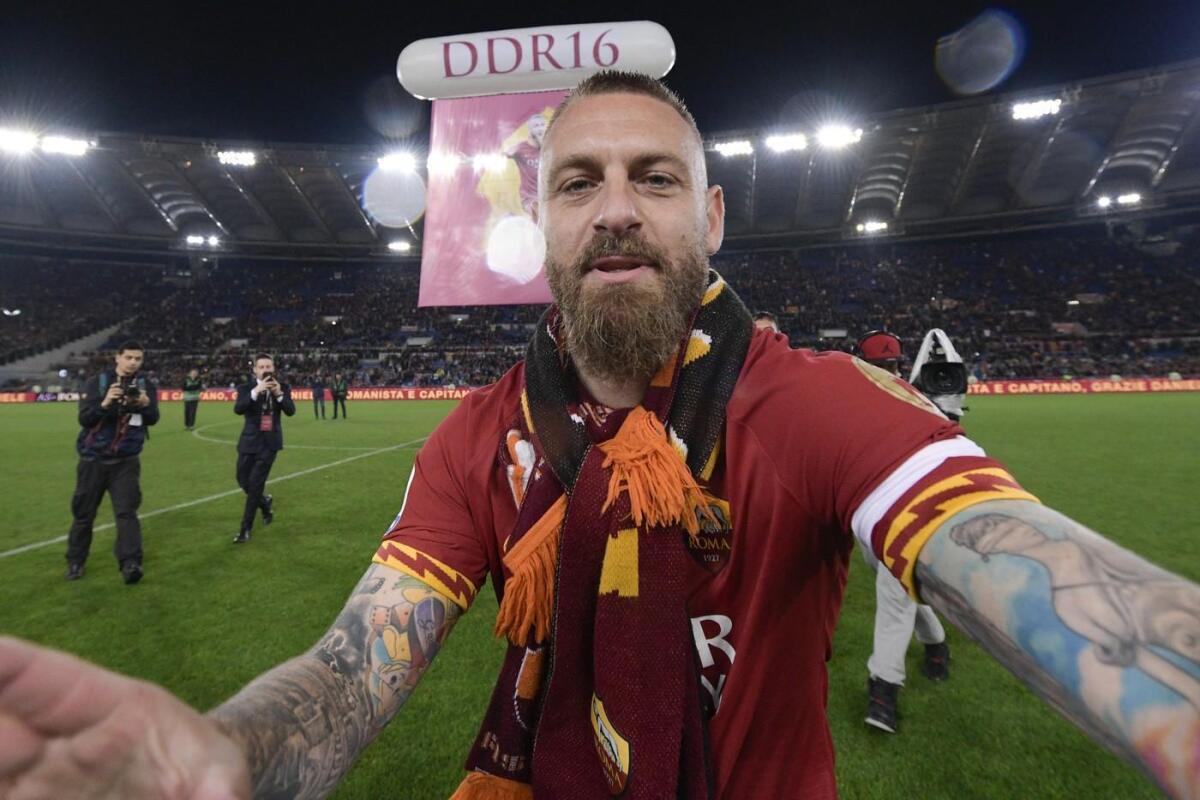 De Rossi alla Fiorentina, contratto di un anno a 1,5 milioni. I dettagli dell'accordo con i viola - 