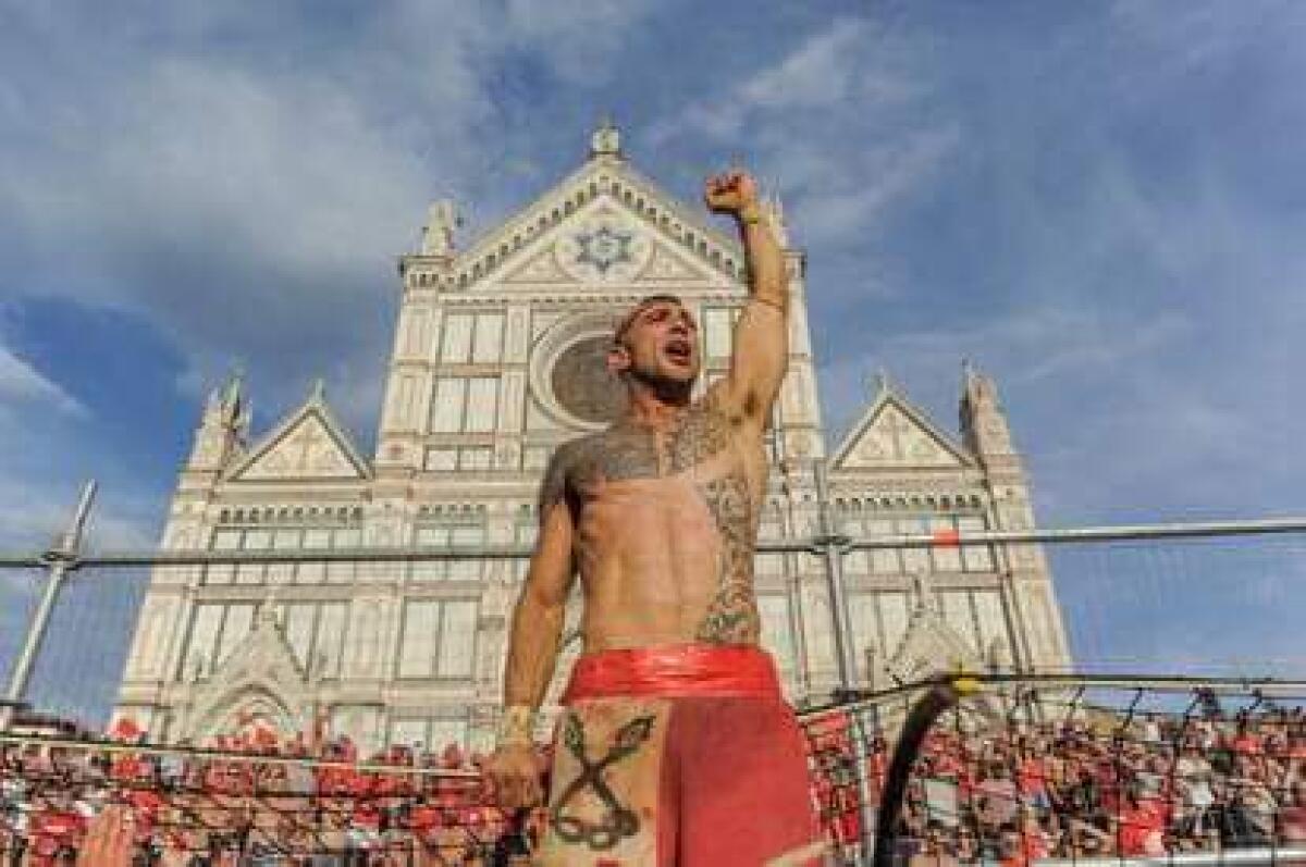 Calcio Storico, trionfano i Rossi di Santa Maria Novella. La cronaca della finale - 
