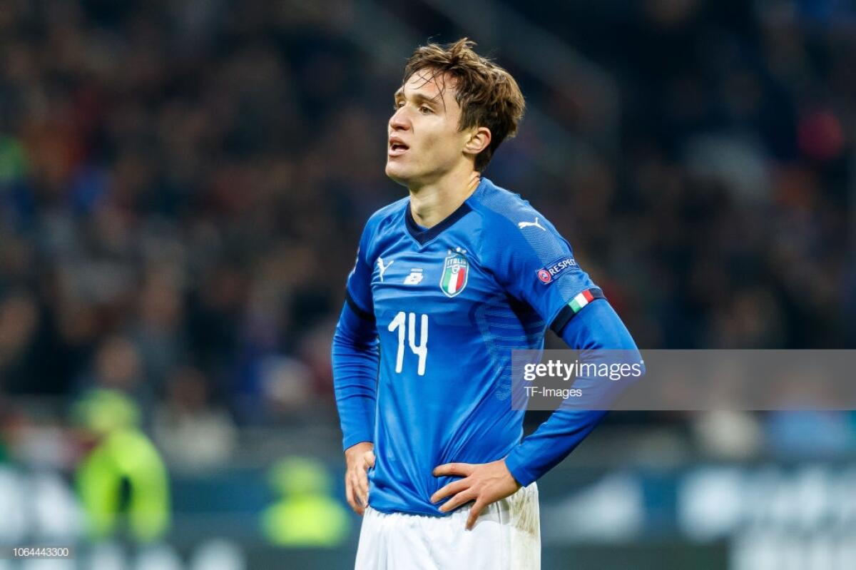 Europeo Under 21, Chiesa negli 11 di Italia-Spagna - MILAN, ITALY - NOVEMBER 17: Federico Chiesa of Italy looks on during the UEFA Nations League A group three match between Italy and Portugal at Stadio Giuseppe Meazza on November 17, 2018 in Milan, Italy. (Photo by TF-Images/Getty Images)