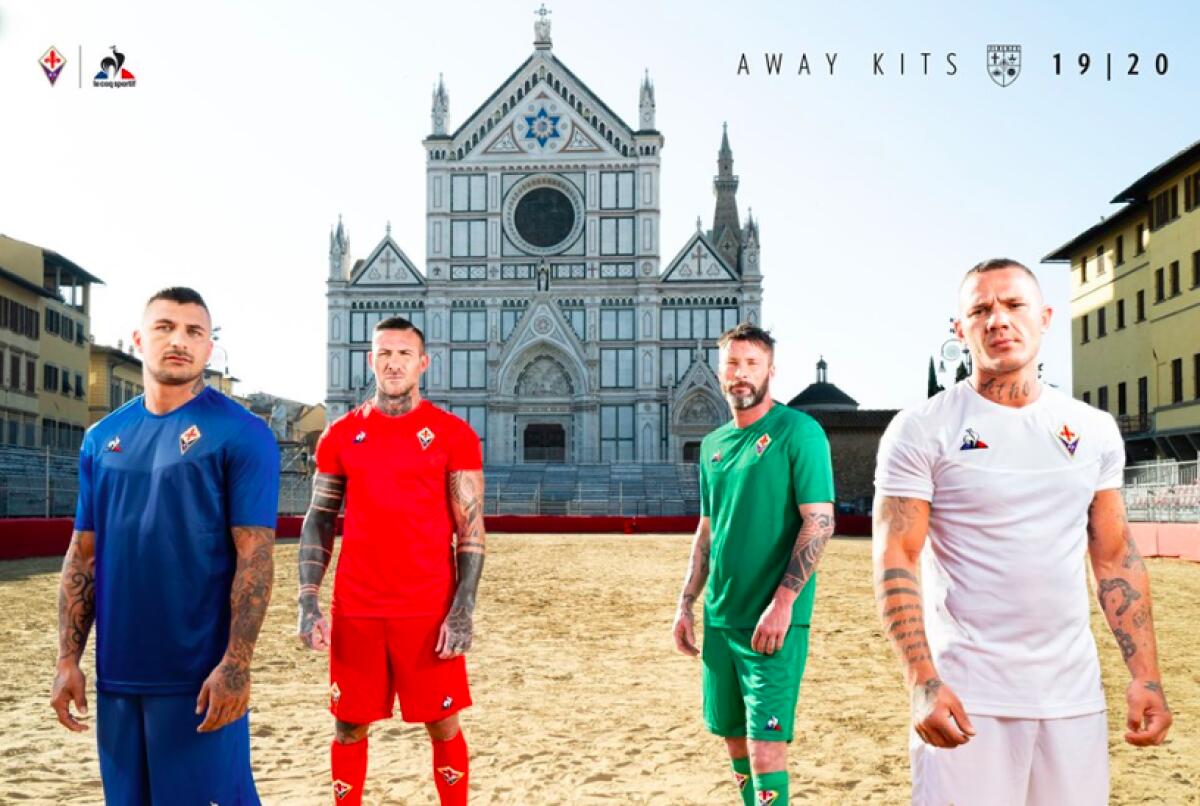Svelate le nuove maglie da trasferta in occasione della finale del Calcio Storico fiorentino - 
