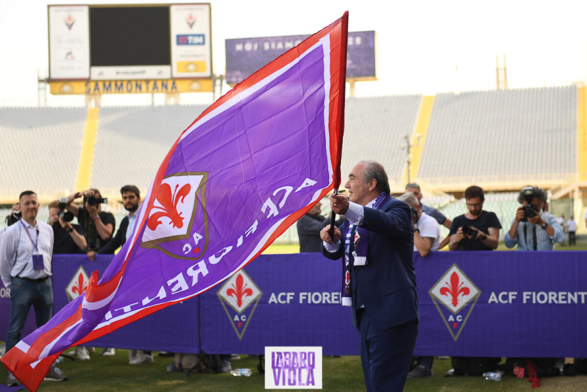 Basile: "Tutti i presidenti sono monopolizzati dalla Juventus, tranne uno, che è pure juventino" - Firenze, stadio Franchi, 06/06/2019, presentazione Rocco B. Commisso, foto Fiorenzo Sernacchioli. Copyright Labaroviola.com