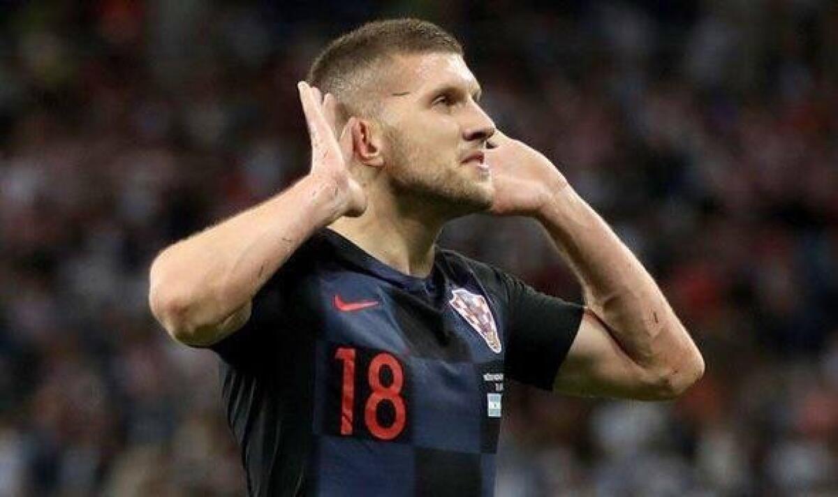 Dalla Germania, l'Atletico Madrid compra Rebic per 40 milioni, la Fiorentina ne incassa 20 - 