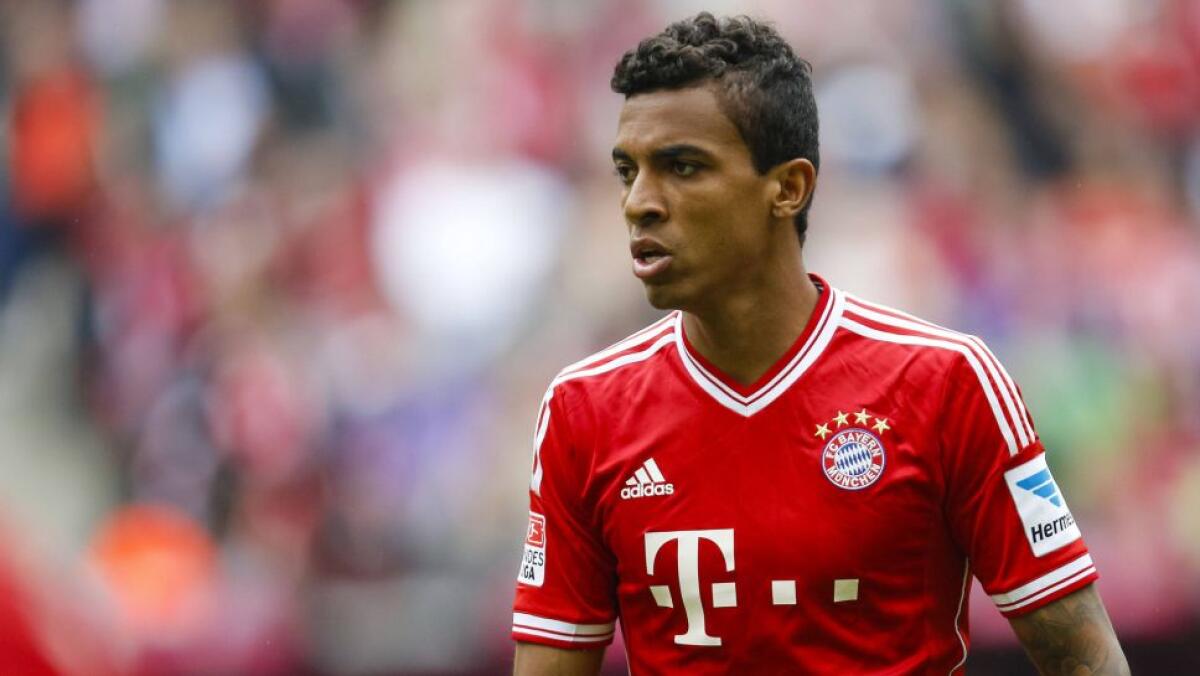Dalla Francia, Luiz Gustavo interessa alla Fiorentina, potrebbe essere il nuovo regista viola. I dettagli - 