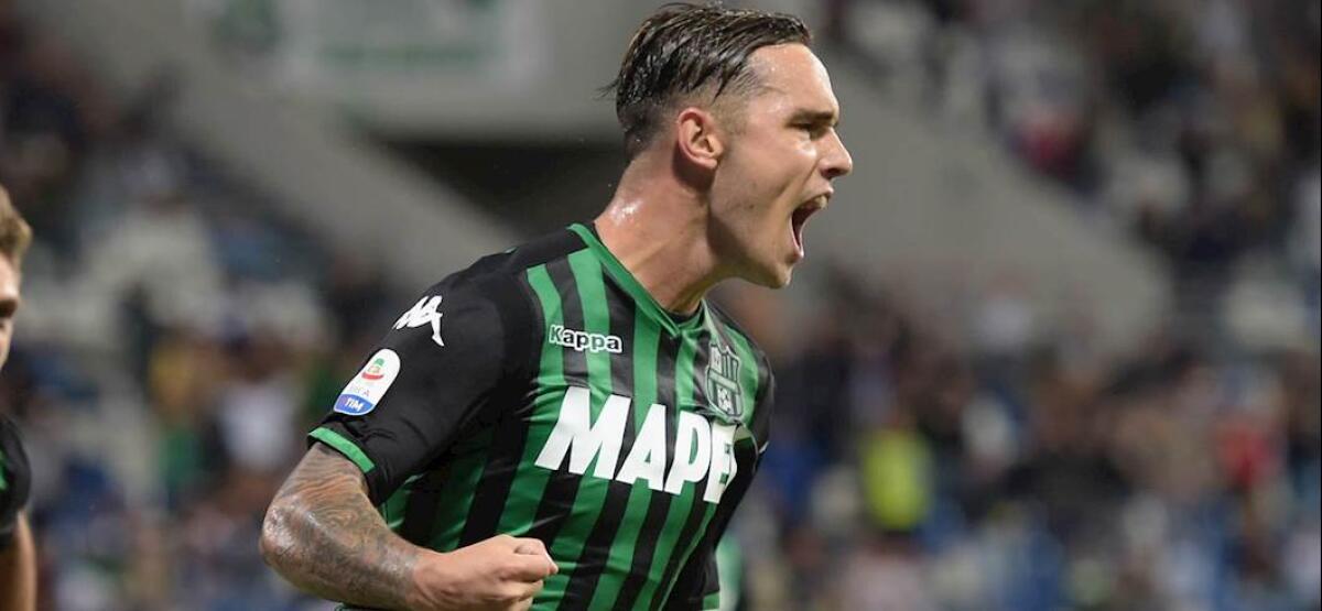 CorSport, oggi incontro decisivo Fiorentina-Sassuolo per acquistare Lirola. De Rossi... - during the serie A match between US Sassuolo and Genoa CFC at Mapei Stadium - Citta' del Tricolore on September 2, 2018 in Reggio nell'Emilia, Italy.