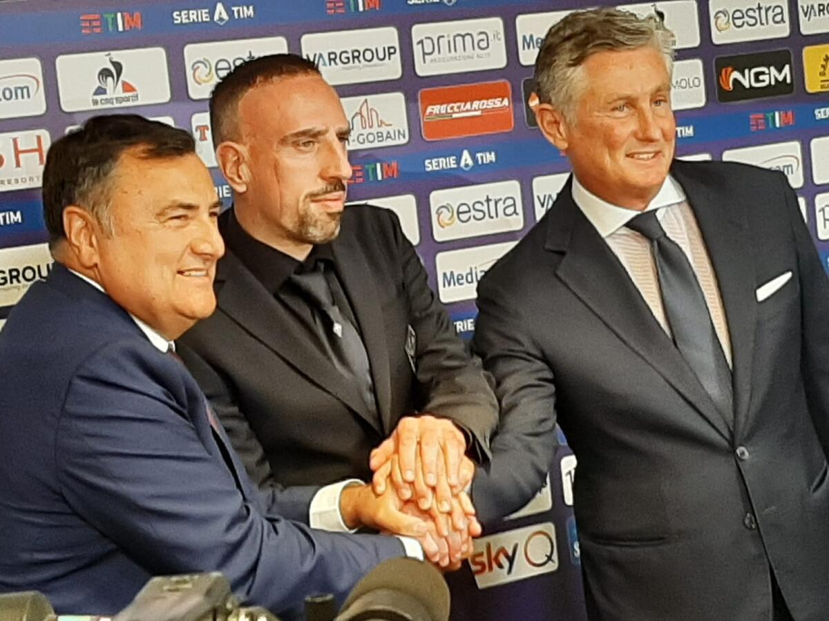 Barone: “Vogliamo fare 25.000 abbonati, Rocco mi chiama 10 volte al giorno. Un grazie speciale ai tifosi” - 