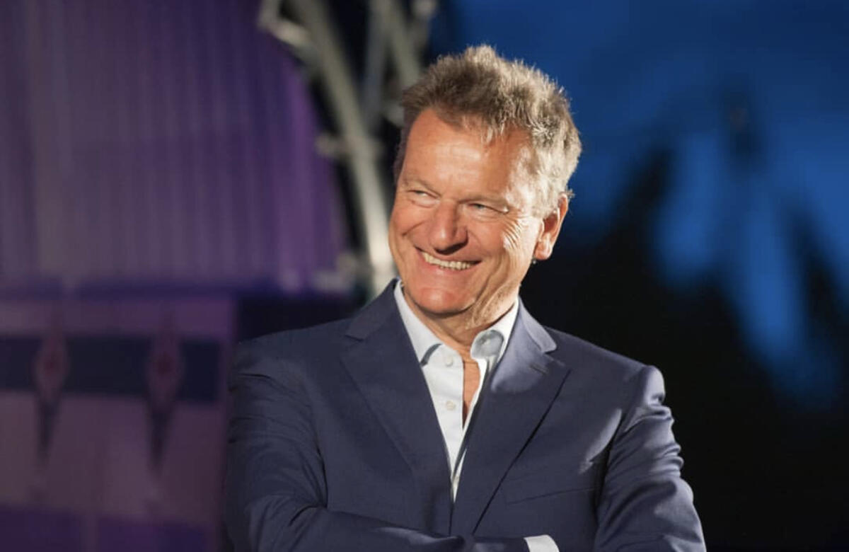 Weiss: "Confermato il ritiro viola a Moena nel 2020". Barone: "Grande onore dedicare queste 10 maglie" - 