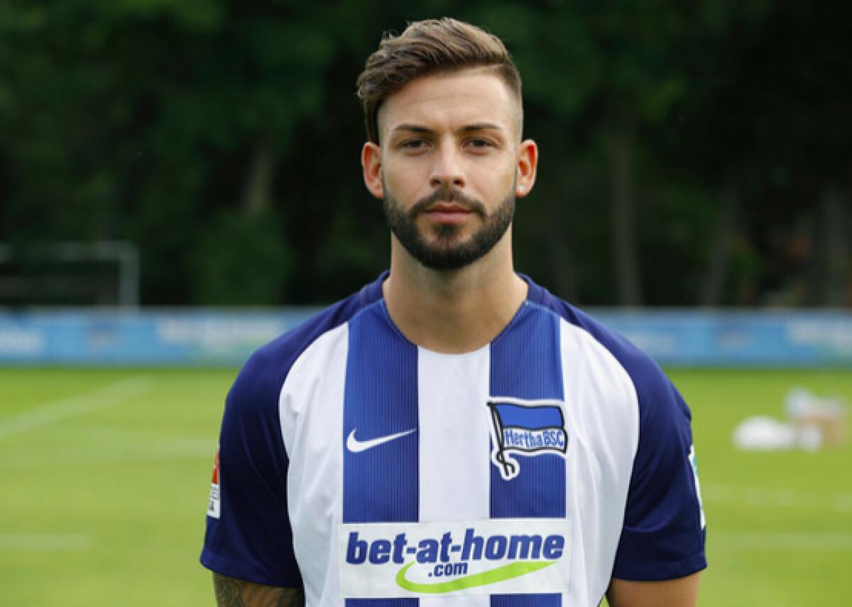 Sky, il sostituto di Biraghi potrebbe essere Plattenhardt dell'Herta Berlino - 