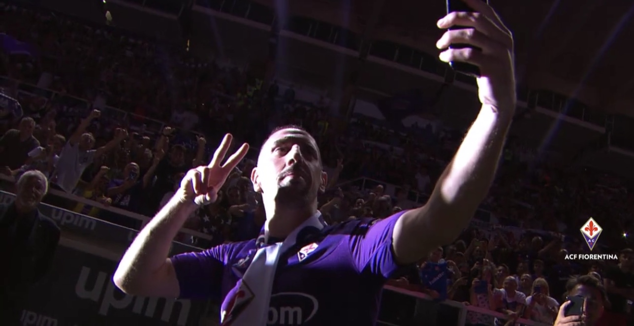 (FOTO): la presentazione di Ribery al Franchi. Circa 12.000 presenti