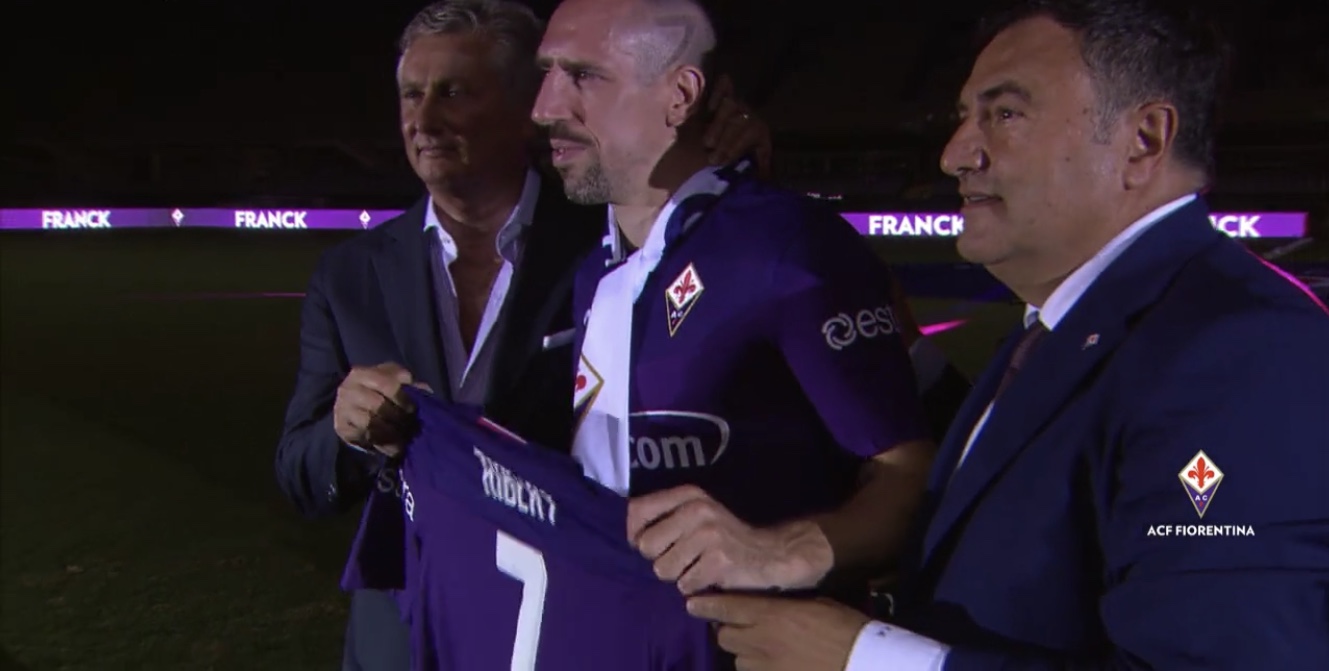 (FOTO): la presentazione di Ribery al Franchi. Circa 12.000 presenti