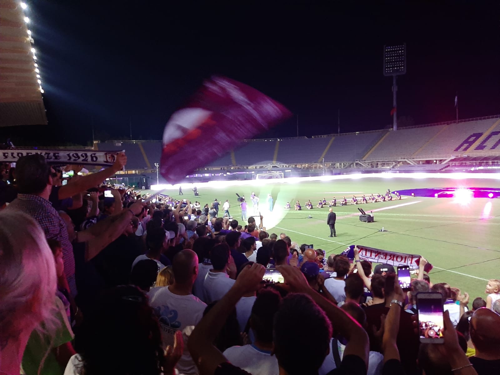 (FOTO): la presentazione di Ribery al Franchi. Circa 12.000 presenti
