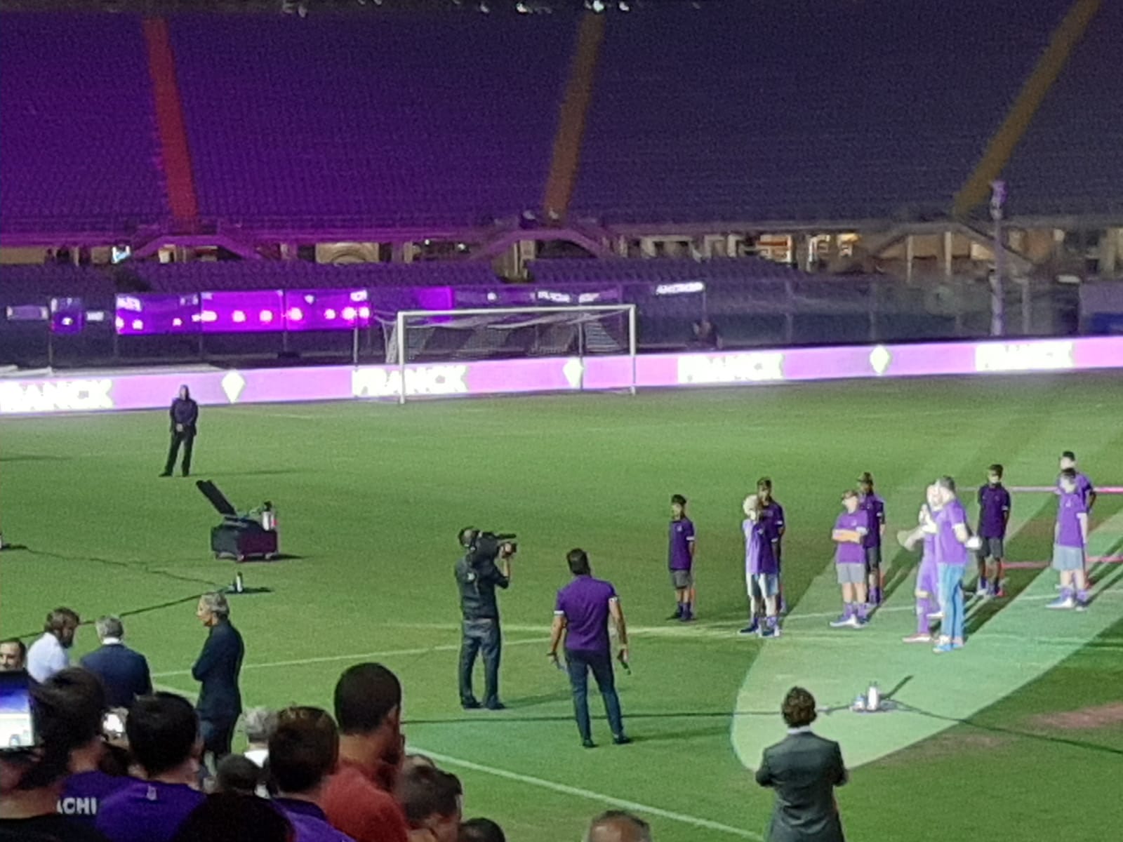 (FOTO): la presentazione di Ribery al Franchi. Circa 12.000 presenti