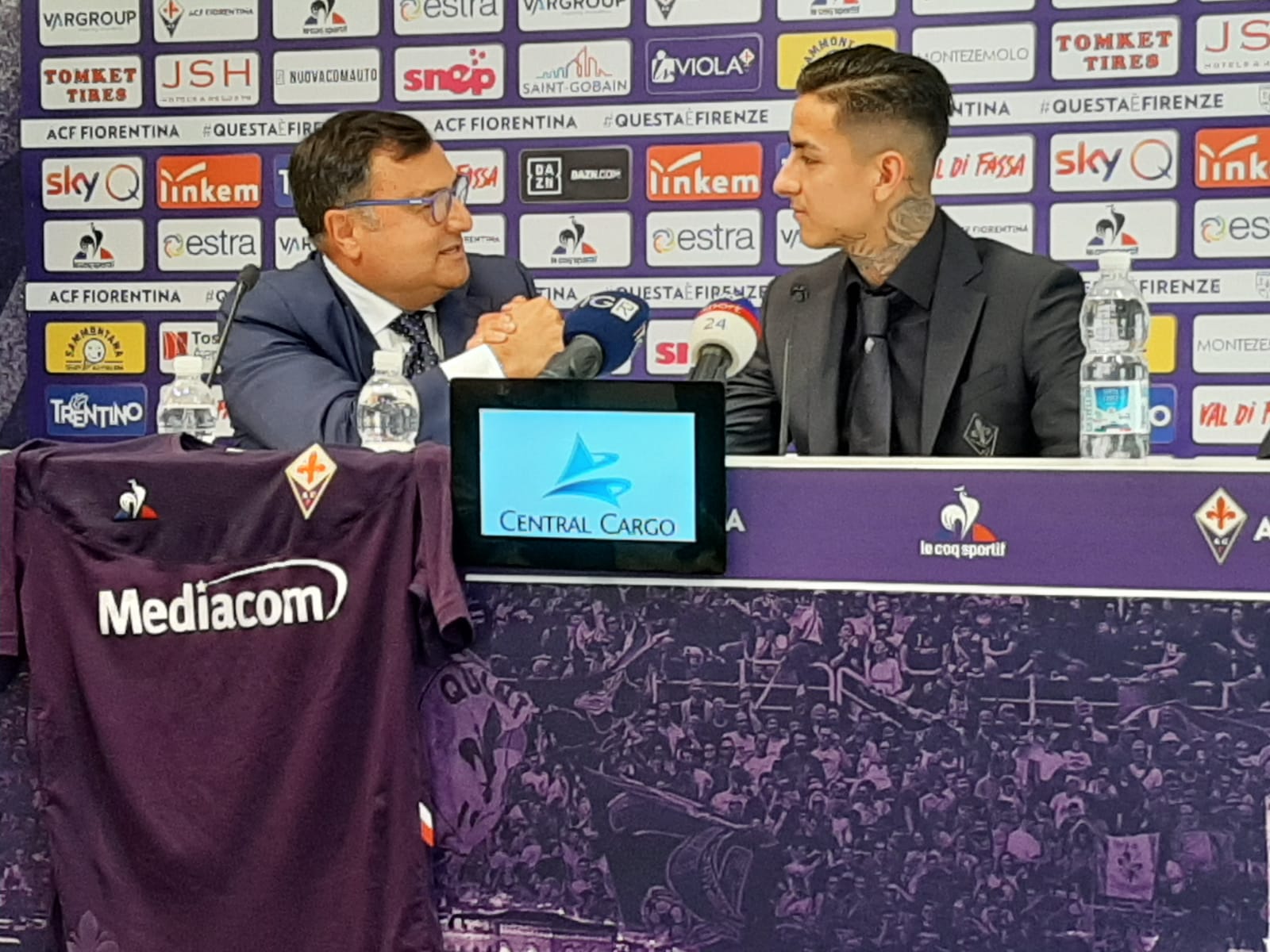 Pulgar: "Ho scelto il numero 7, della Fiorentina mi ha convinto il progetto. Pizarro e Badelj..."