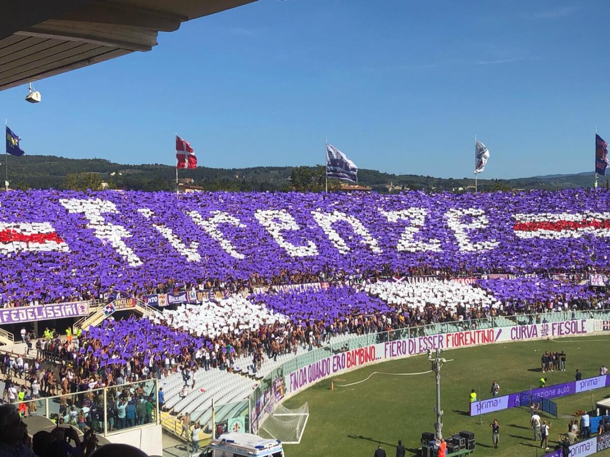 Maestosa coreografia anti-Juve: Franchi unito, inizia la gara (foto) - 