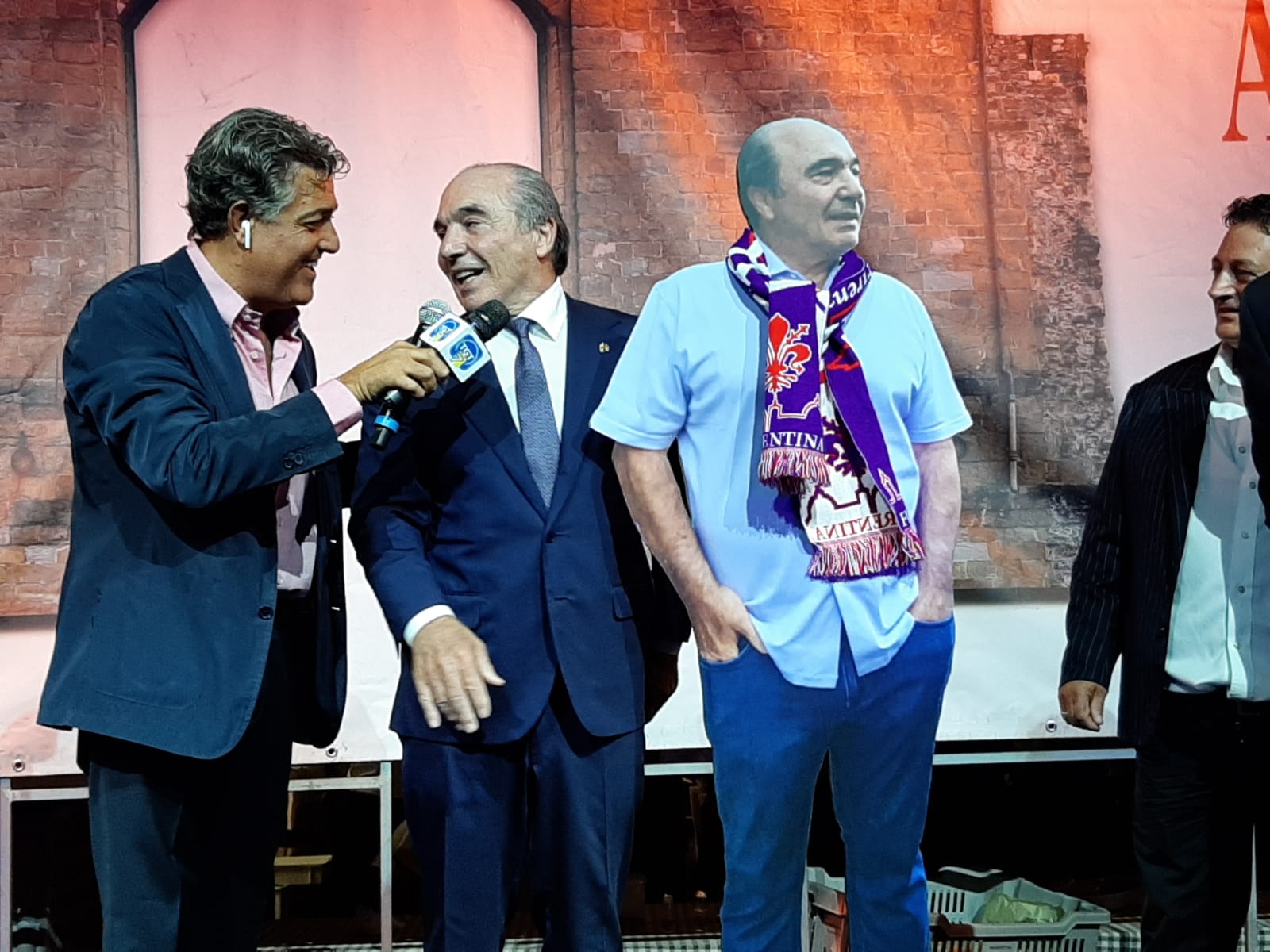 Commisso: "Oggi ho parlato del nuovo stadio, i Medici qui sono falliti... Io non voglio farlo"