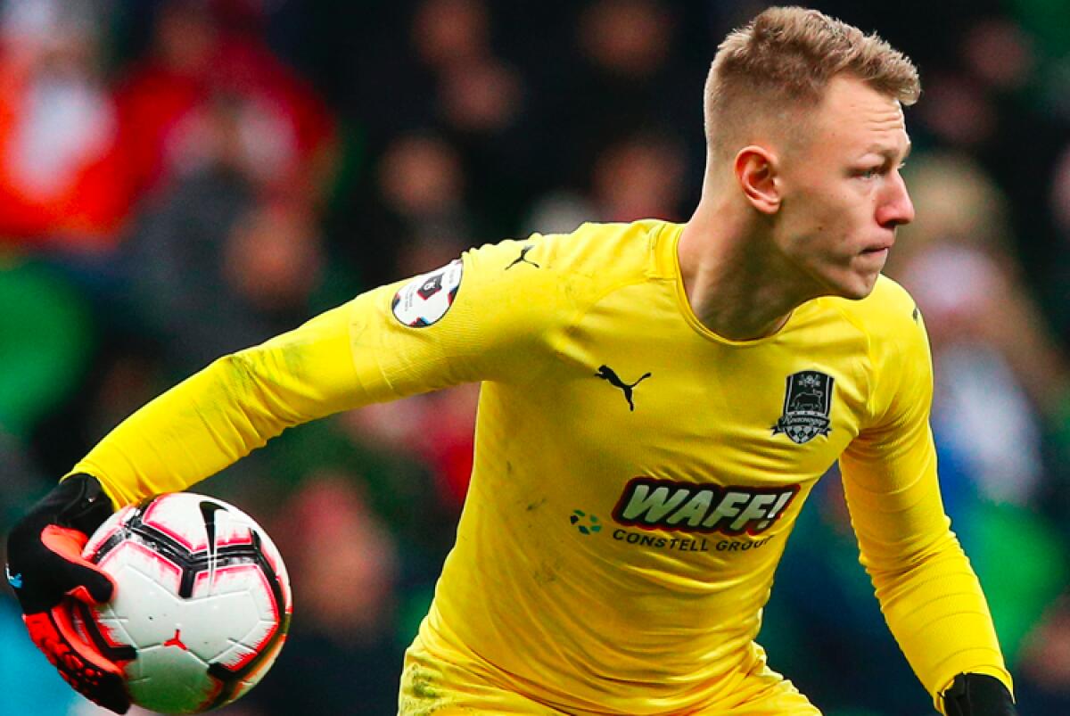 Safonov del Krasnodar: "La Fiorentina ha fatto un'offerta per me ma io voglio restare qui" - 