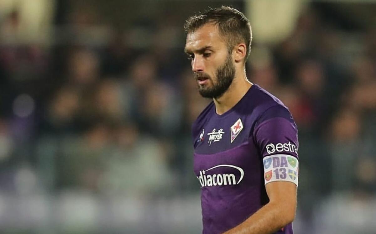 Pezzella scrive: "Oggi è una giornata difficile, serve per essere uniti contro tutti, più che mai" - 