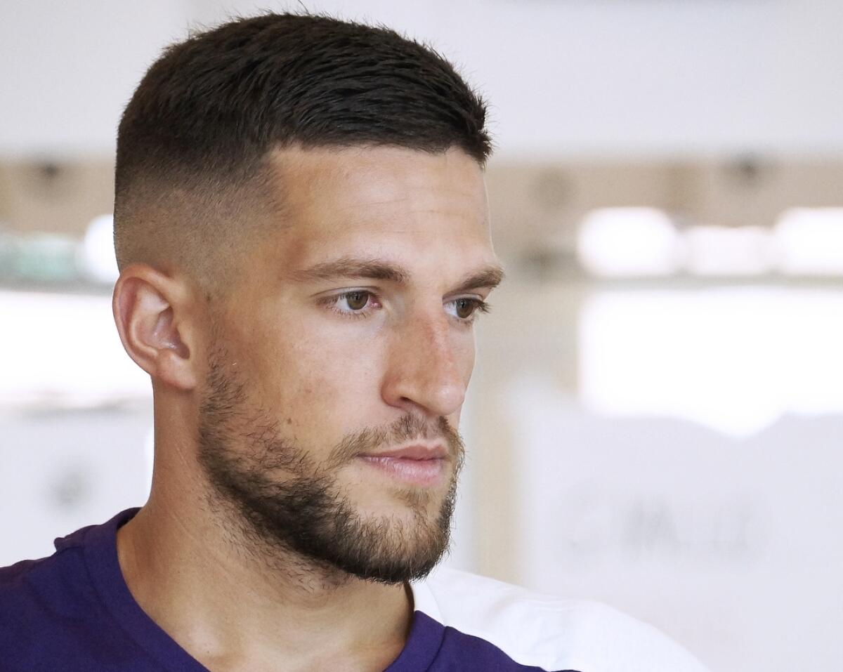 Biraghi: "Sono tornato per scrivere la storia dell'Inter. Ho lavorato ogni giorno per essere qui.." - Biraghi, foto ACF Fiorentina