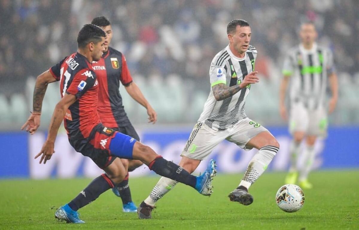 I tifosi della Juventus iniziano a non sopportare più Bernardeschi. Fischi per il giocatore nel primo tempo allo Stadium - 