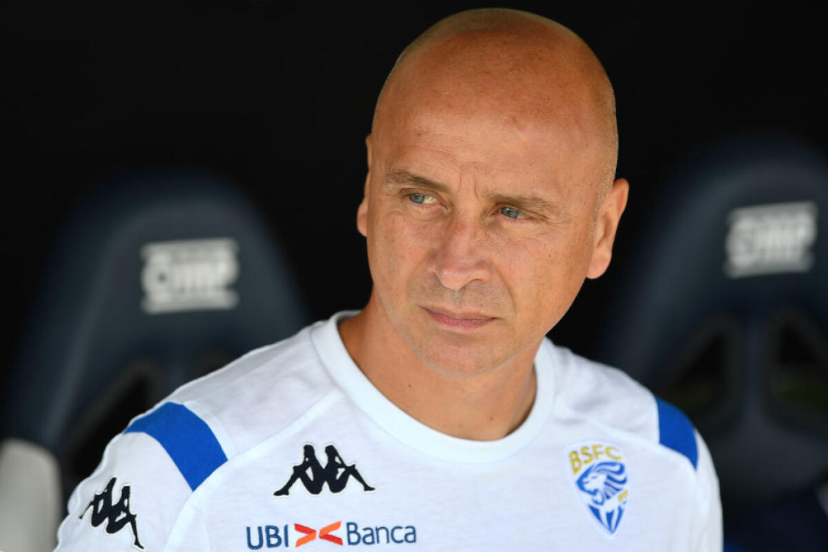 Corini: "Balotelli voleva giocare ma ha un problema al ginocchio. Pensavamo che Chiesa non recuperasse" - BRESCIA, ITALY - SEPTEMBER 15:  Brescia Calcio head coach Eugenio Corini looks on during the Serie A match between Brescia Calcio and Bologna FC at Stadio Mario Rigamonti on September 15, 2019 in Brescia, Italy.  (Photo by Valerio Pennicino/Getty Ima