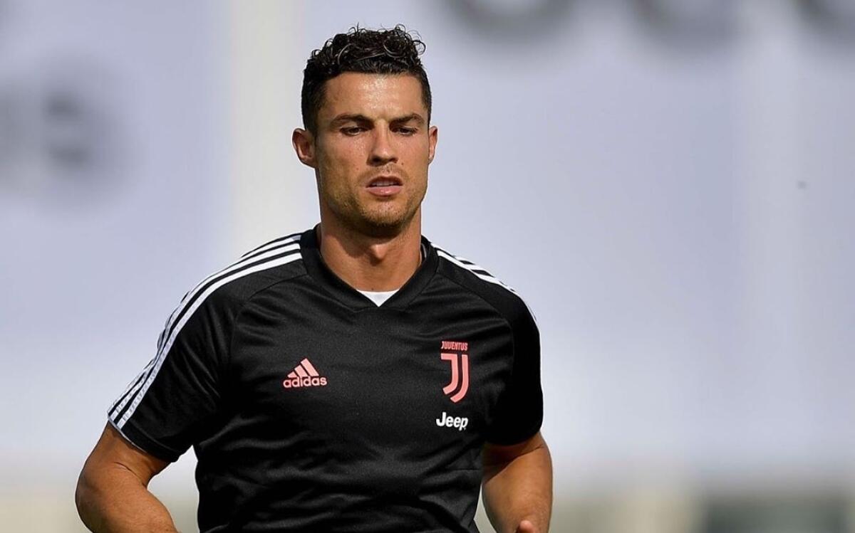 Ronaldo infortunato? No, con il Portogallo si allena regolarmente. Il ct: "Sta bene, non ha problemi" - 