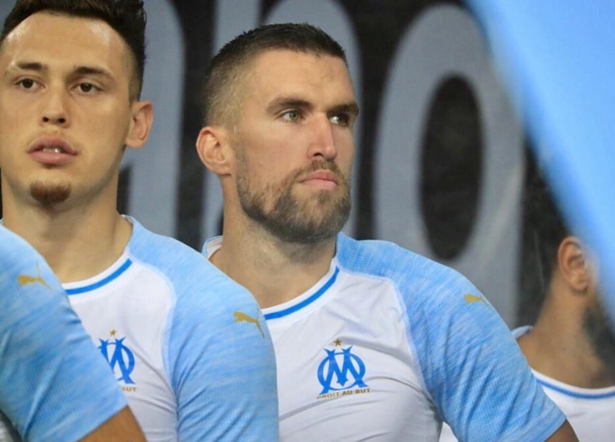 Dalla Francia, Strootman è stato offerto alla Fiorentina, ecco la risposta della società viola - 