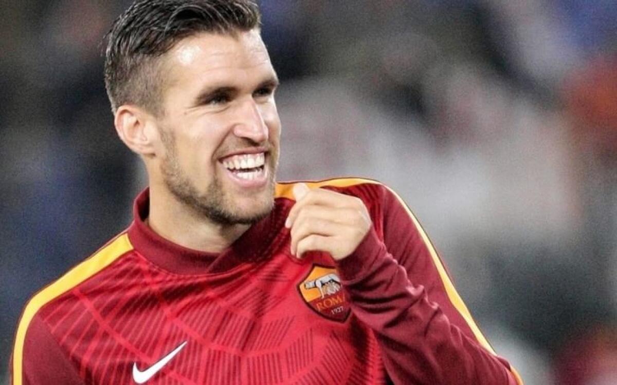 Repubblica, l'ultima idea della Fiorentina è riportare in Italia Kevin Strootman, può arrivare anche in prestito - 
