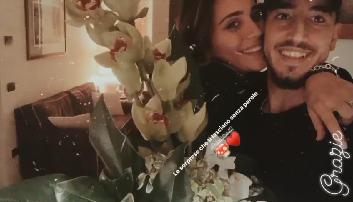 Castrovilli approfitta della serata libera a Coverciano e corre da Rachele per una sorpresa - 