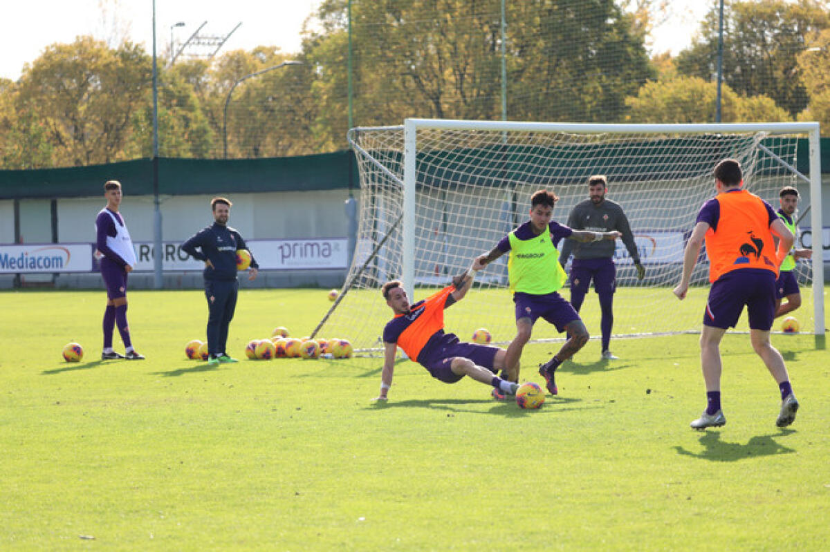 Fiorentina, niente giorno di riposo settimanale: subito in campo dopo la debacle di Verona - 