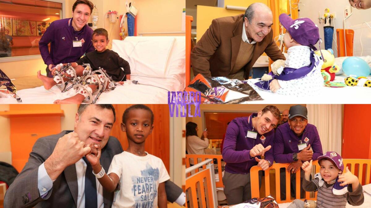 La Fiorentina porta i regali ai bambini dell'ospedale Meyer, le foto dell'incontro - 