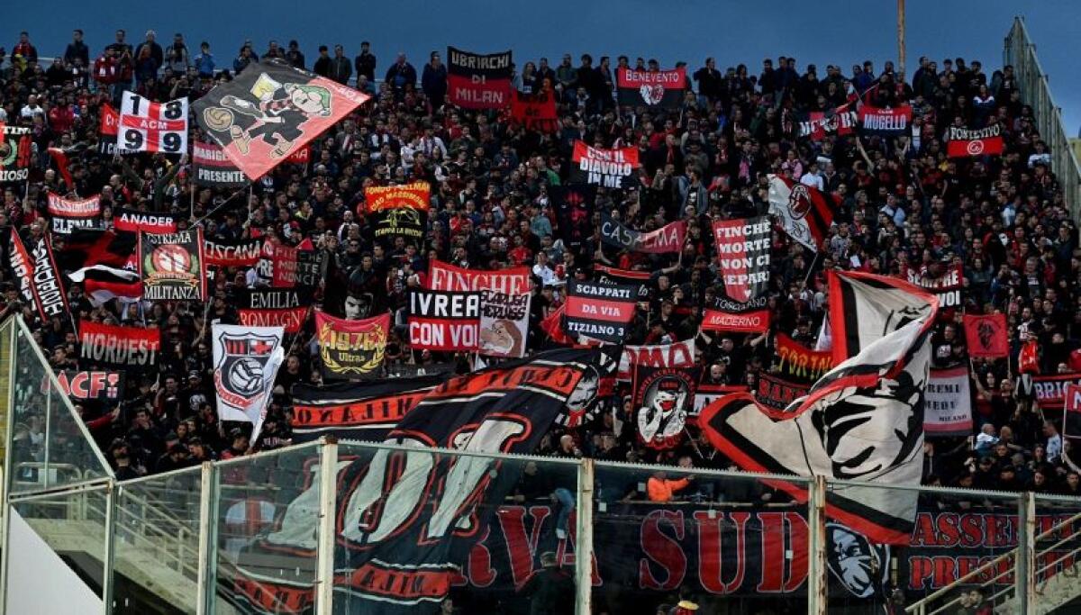 Rissa per un pantaloncino tra due tifosi del Milan, accoltellato adesso è grave all'ospedale di Bologna - 
