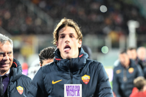 FOTO, Zaniolo irride la Curva Fiesole, linguaccia e sorriso in faccia ai tifosi viola a fine partita