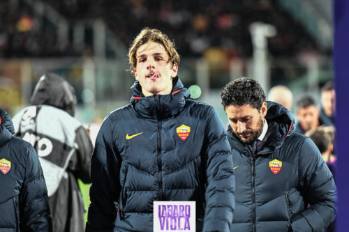 FOTO, Zaniolo irride la Curva Fiesole, linguaccia e sorriso in faccia ai tifosi viola a fine partita