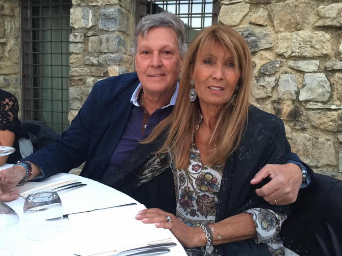 Grave lutto per Gianni De Magistris: Si è spenta sua moglie Marcella - 