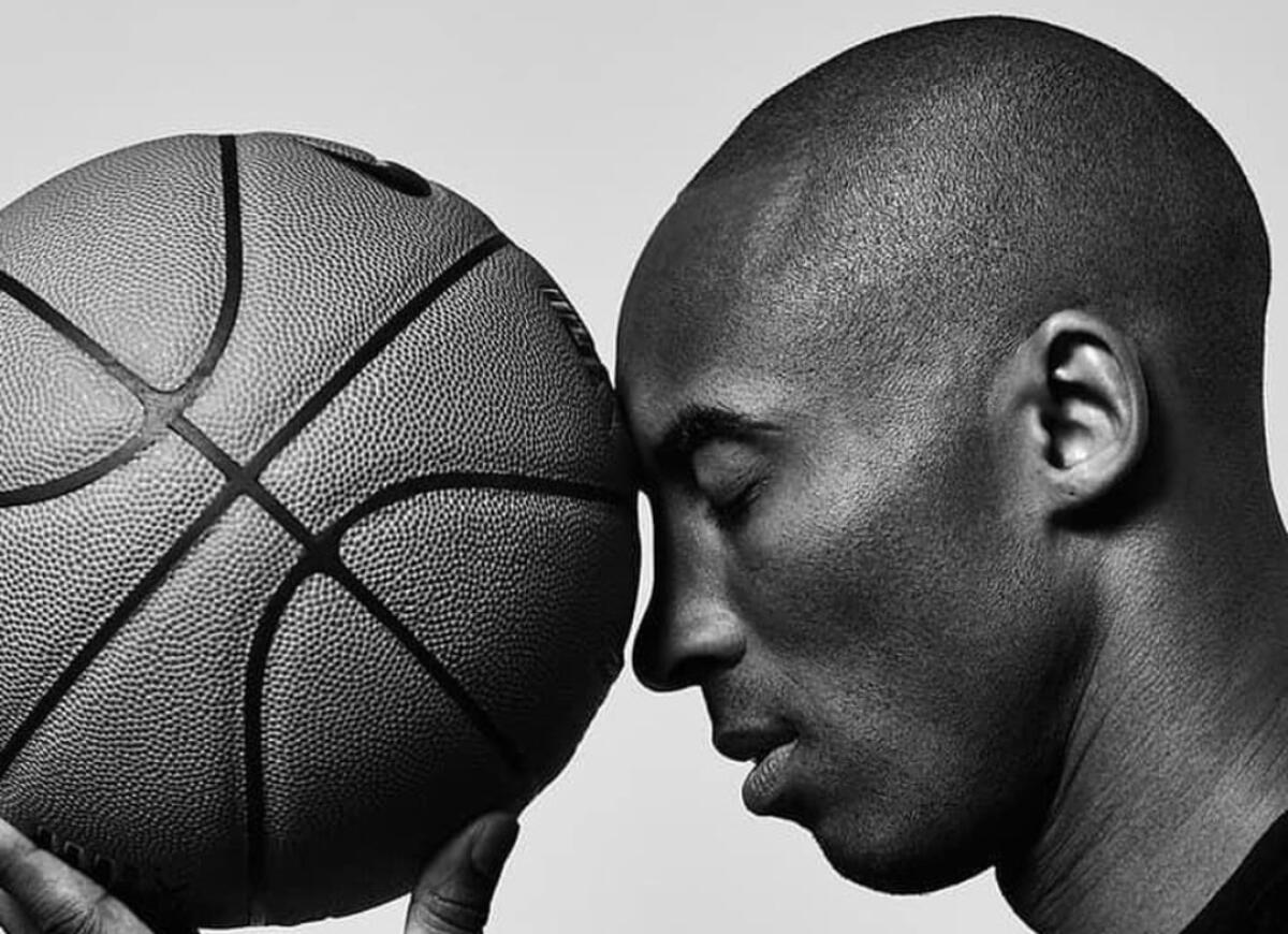 Cristiano Ronaldo e la gaffe sul messaggio a Kobe Bryant, è lo stesso di Luis Figo. E sui social è polemica - 