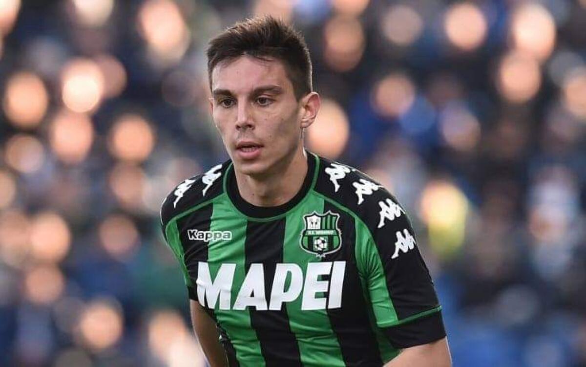 TMW, viola cercano un terzino sinistro. Piace Dell'Orco, ora al Lecce ma del Sassuolo. Le ultime - 