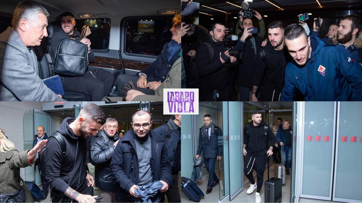 Le prime immagini di Cutrone a Firenze, sbarcato tra tanti tifosi viola. Le foto del suo arrivo - 