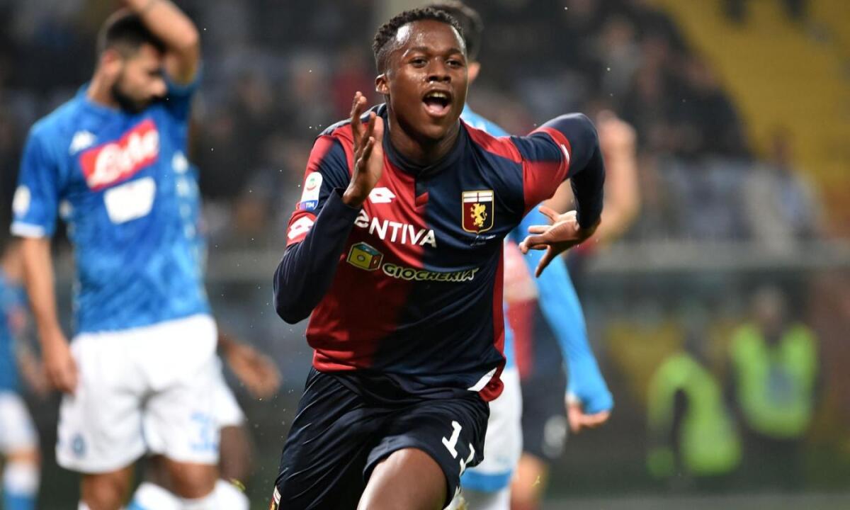 Kouamè arriva subito alla Fiorentina, scambio di documenti con il Genoa, domani la firma sul contratto - 