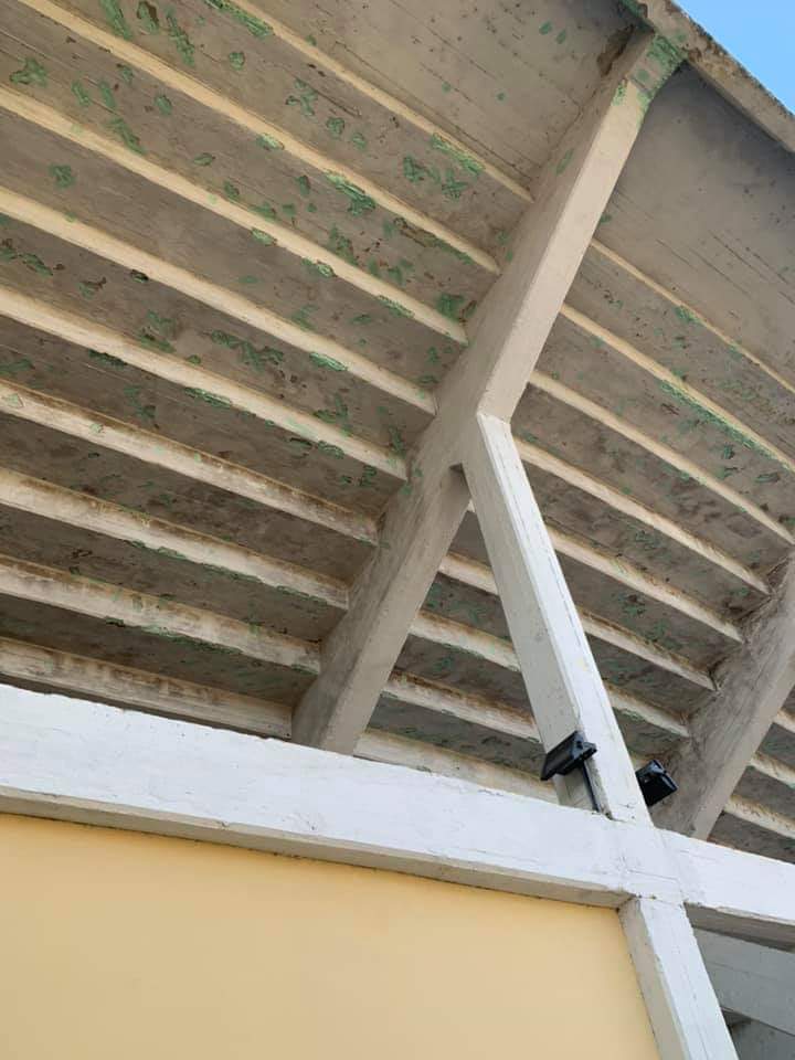 Le condizioni vergognose delle curve dello stadio Franchi, uno stato pietoso. Le immagini imbarazzanti